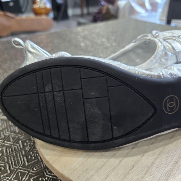 🐢 Chanel Silver Cap toe ballet flats. Size 38 - Picture 17 of 17